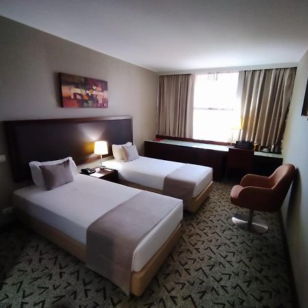 Skyna Hotel Luanda Kültér fotó