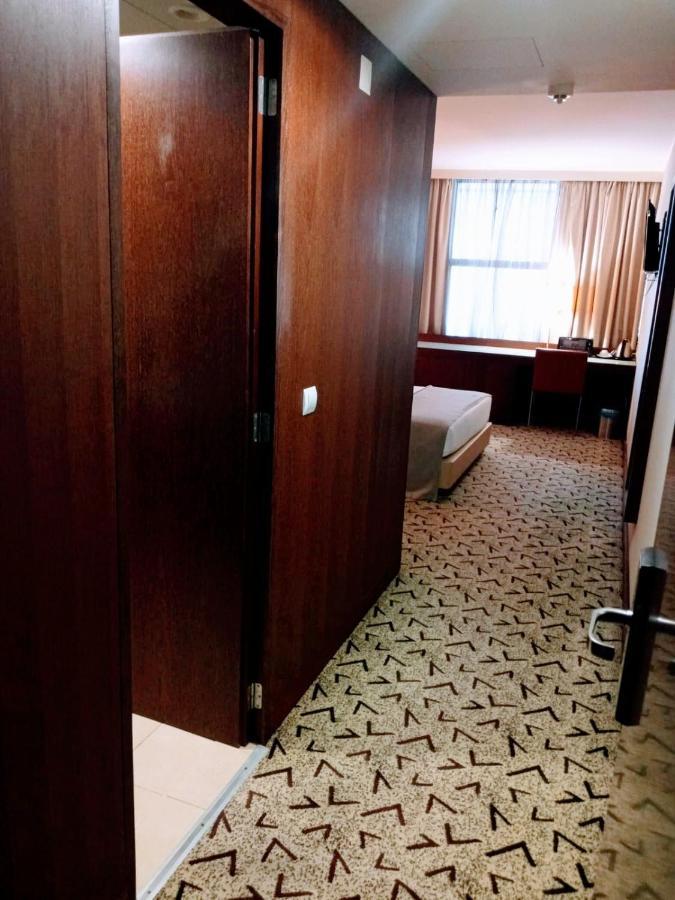 Skyna Hotel Luanda Kültér fotó
