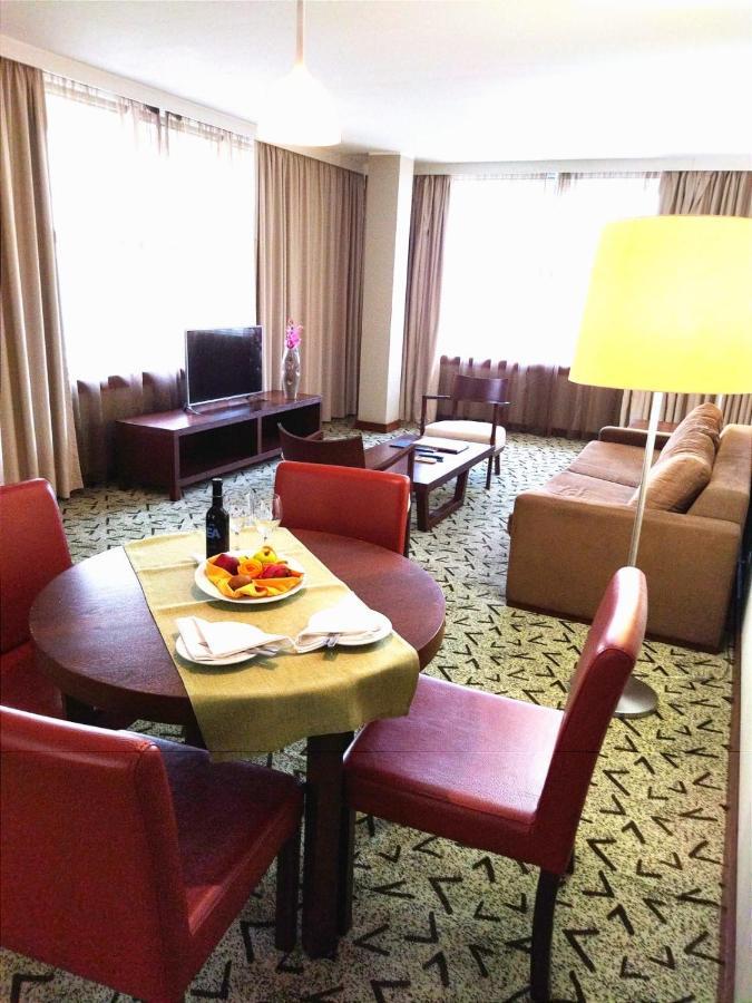 Skyna Hotel Luanda Kültér fotó