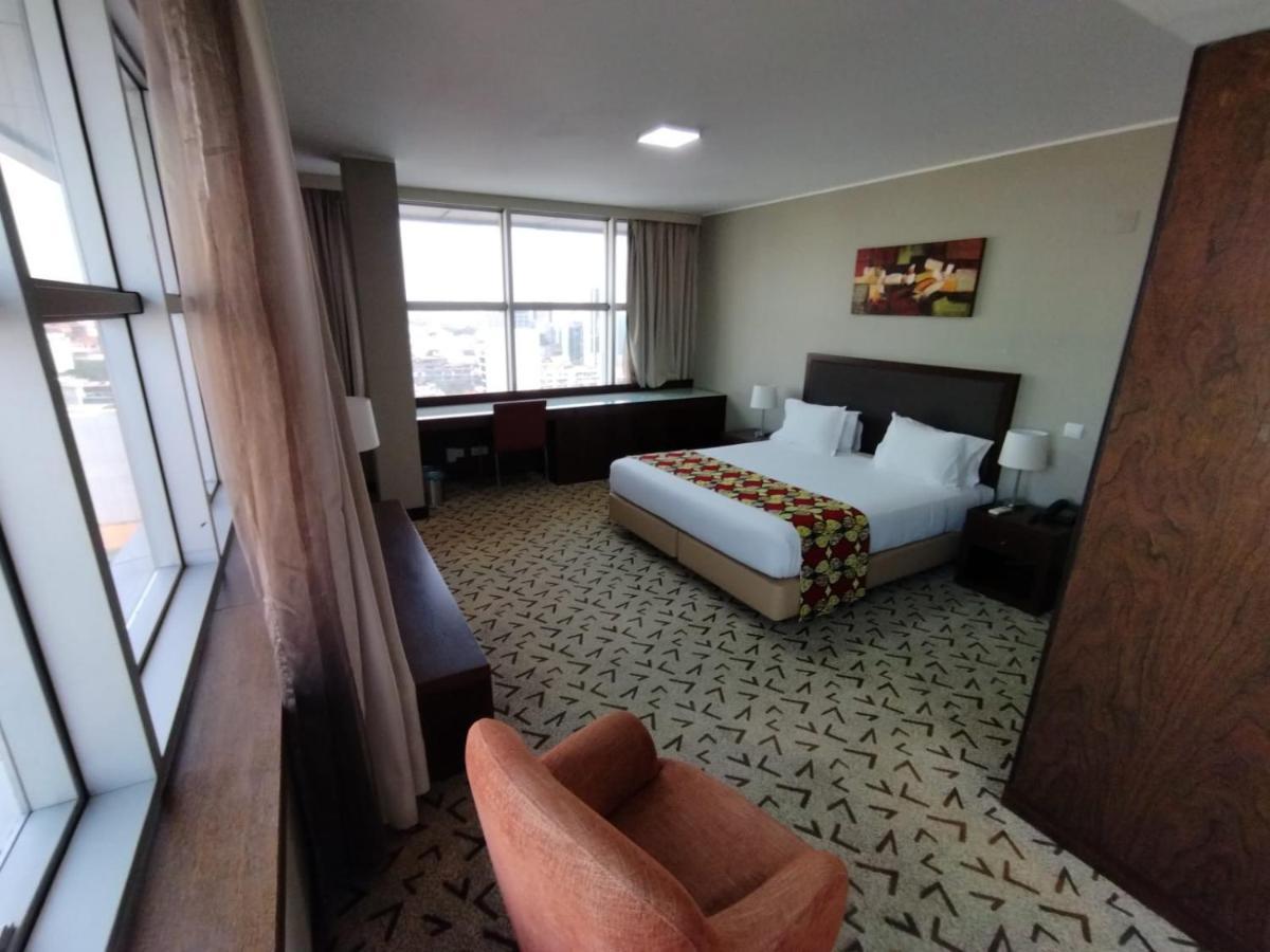 Skyna Hotel Luanda Kültér fotó