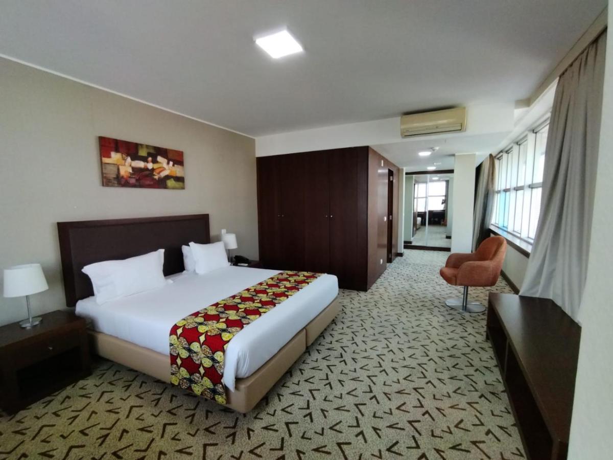 Skyna Hotel Luanda Kültér fotó