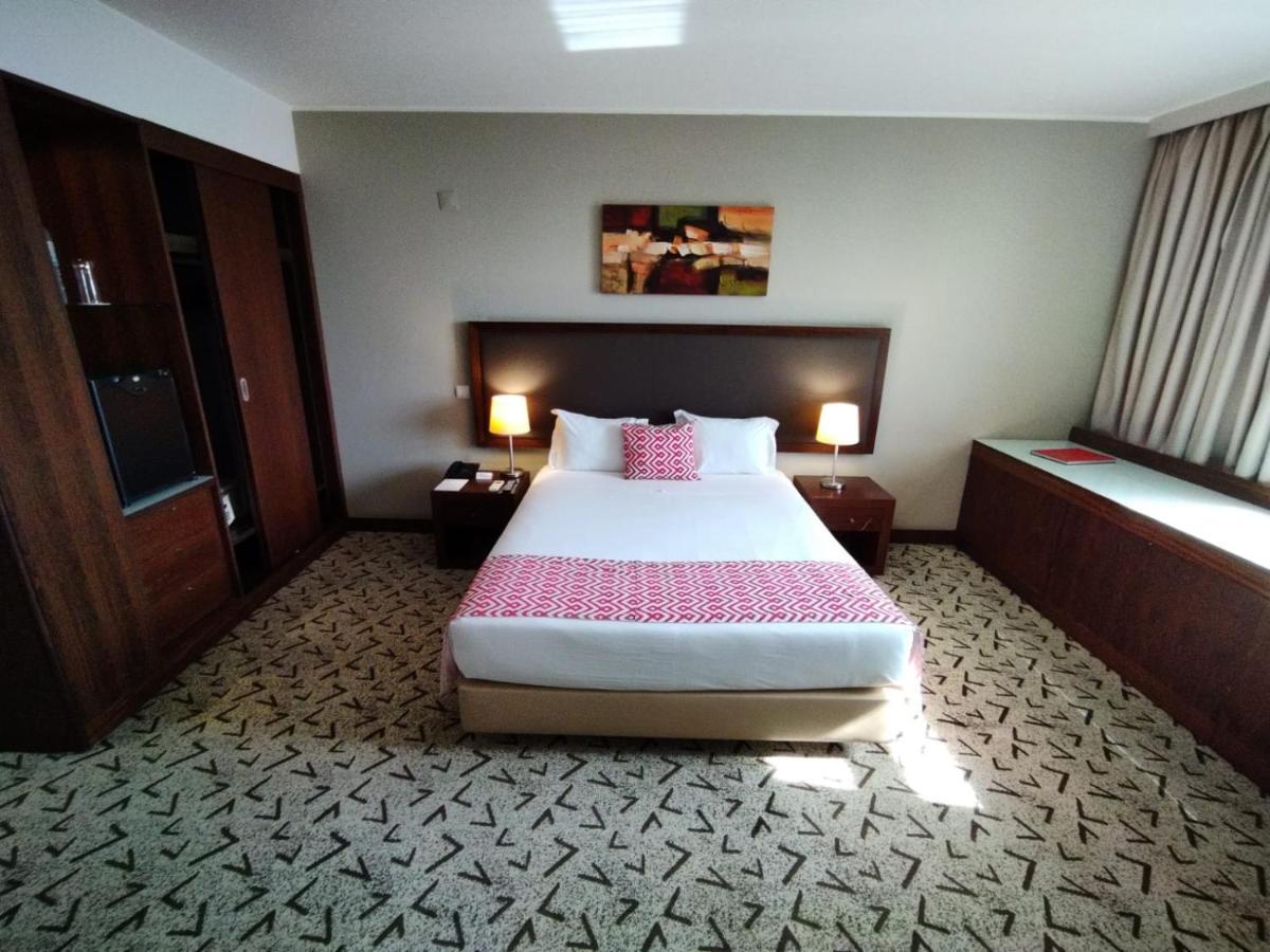 Skyna Hotel Luanda Kültér fotó