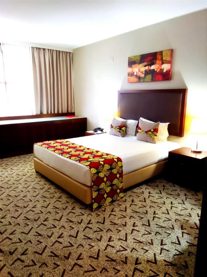 Skyna Hotel Luanda Kültér fotó